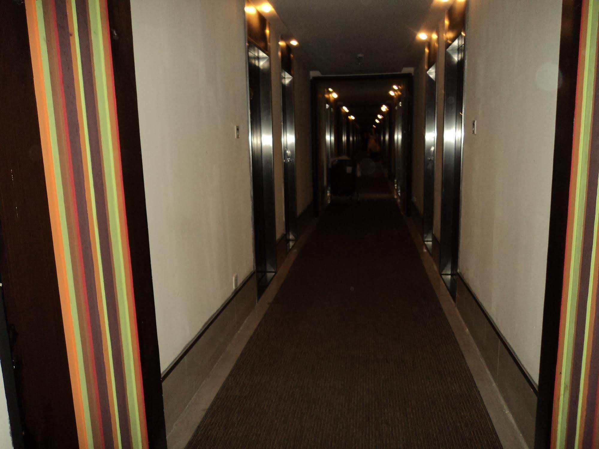 Hotel 168 Xincun Road Subway Station Ganquan Park Branch 2*